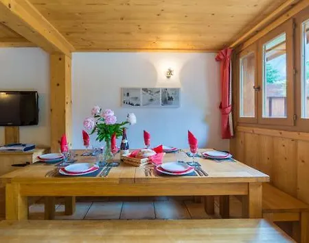 Les Chosalets Chalet Sleeps 20 Chalet